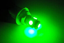 Żarówka LED T10 - Trzonek W5W - Zielona
