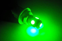 Żarówki LED Zielone W5W - T10