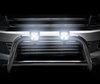 Przykład montażu reflektora roboczego LED Osram LEDriving® LIGHTBAR MX85-WD włączony Światła do jazdy dziennej