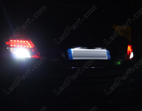 LED Światła cofania LED w sprzedaży detalicznej LED H21W Trzonek BAY9S 12V