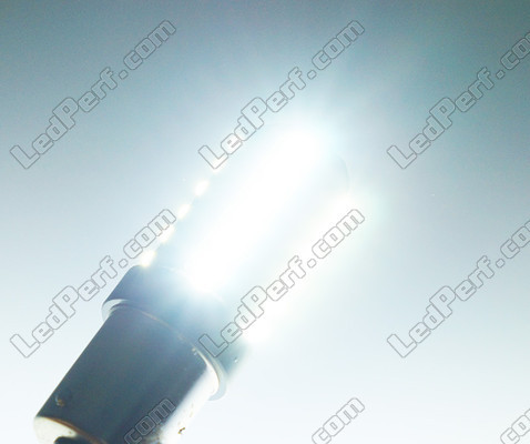 Oświetlenie żarówka P21W LED (BA15S) Ultimate o wysokiej wydajności