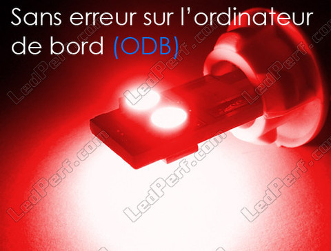 żarówka LED T10 W5W Bez błędu OBD - Zabezpieczenie przed błędem OBD - Quad Czerwony