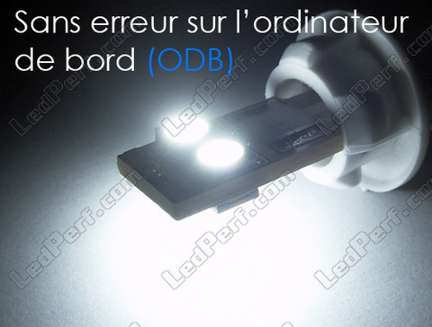 żarówka LED Quad BA9S T4W Zabezpieczenie przed błędem OBD efekt biała xenon