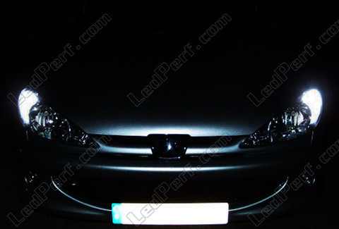 LED świateł postojowych xenon biały Peugeot 206