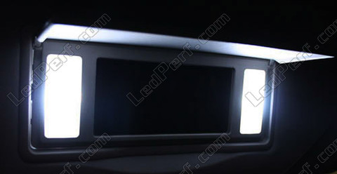 LED lusterek w osłonach przeciwsłonecznych Peugeot 307