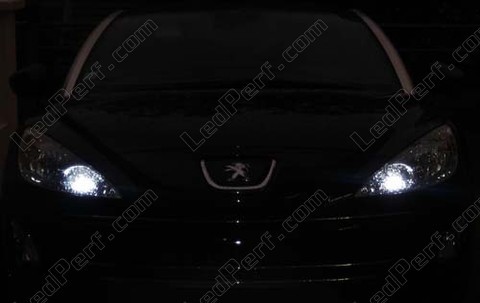 LED świateł postojowych - Światła do jazdy dziennej Peugeot 308 Rcz