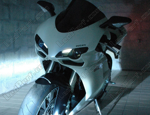 LED światła postojowe xenon biały Ducati 848 Superbike