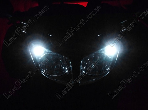 LED światła postojowe xenon biały Yamaha FJR 1300 Tuning
