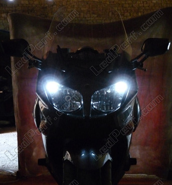LED światła postojowe xenon biały Yamaha FJR 1300 Tuning