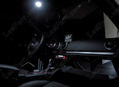 LED przednie światło sufitowe Audi A3 8V