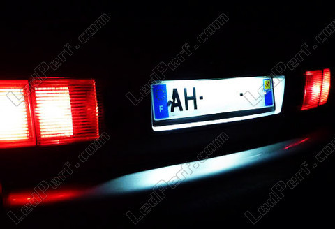 LED tablica rejestracyjna Audi A8 D2