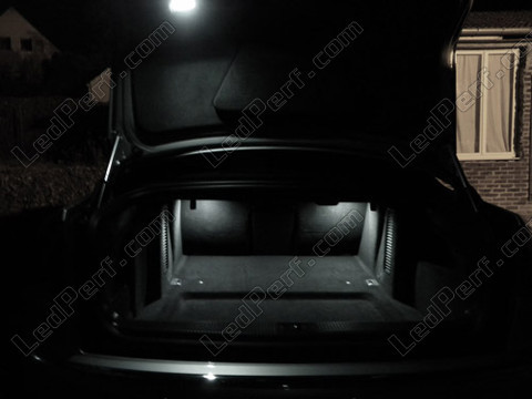 LED bagażnik Audi A8 D3
