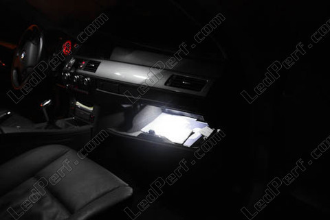 LED schowek na rękawiczki BMW serii 7 (E65 E66)