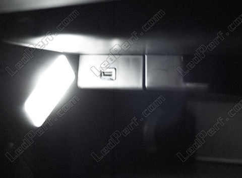 LED schowek na rękawiczki Citroen DS5