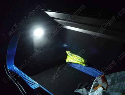 LED bagażnik Dacia Sandero 2