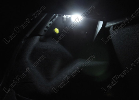 LED bagażnik Ford Focus MK1