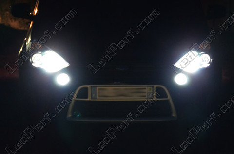 LED świateł postojowych Ford S-MAX