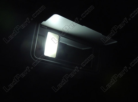 LED lusterka w osłonach przeciwsłonecznych Honda CR Z