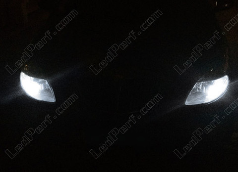 LED światła postojowe xenon biały Lancia Ypsilon