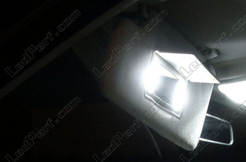 LED lusterek w osłonach przeciwsłonecznych Land Rover Range Rover L322