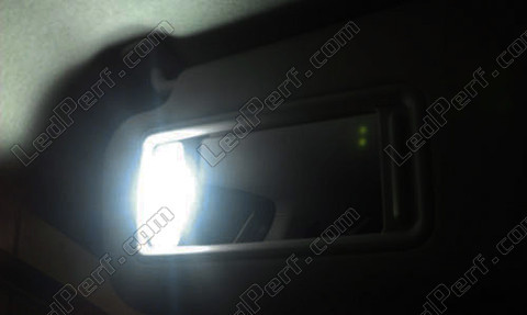 LED lusterek w osłonach przeciwsłonecznych Mazda 3 phase 2