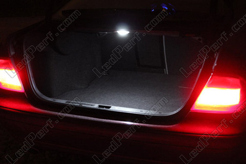 LED bagażnik Mercedes CLK (W208)