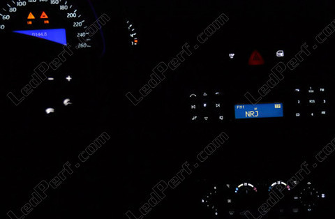 LED tablica rozdzielcza Mercedes Klasa C (W203)