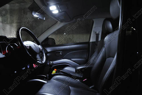 LED światło sufitowe Mitsubishi Outlander