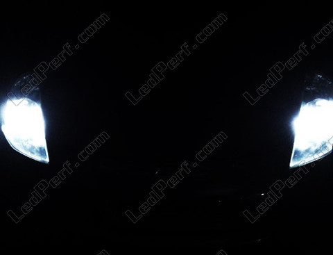 LED światła postojowe xenon biały Nissan 350Z