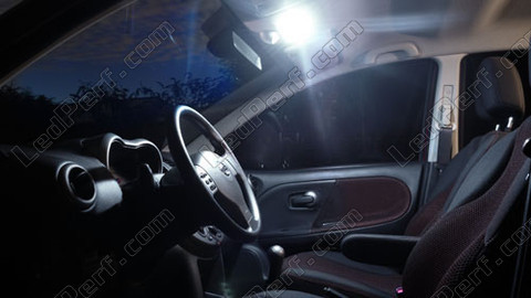LED przednie światło sufitowe Nissan Cube