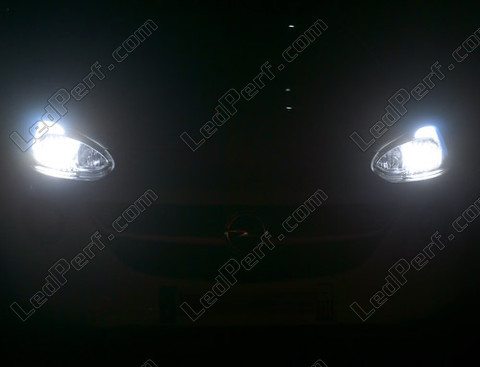 LED Światła mijania Opel Adam
