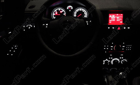 LED tablica rozdzielcza biały i czerwony Opel Astra H