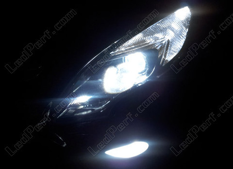 LED świateł postojowych/Światła do jazdy dziennej świateł dziennych Opel Zafira C