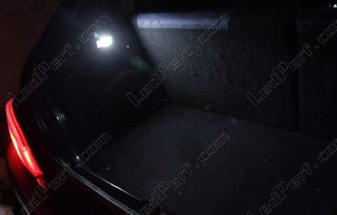 LED bagażnik Peugeot 106