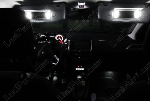 LED przednie światło sufitowe Peugeot 2008