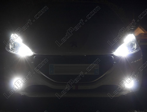 LED Reflektory Peugeot 208