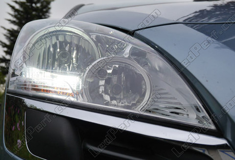 LED światła do jazdy dziennej - dzienne Peugeot 3008