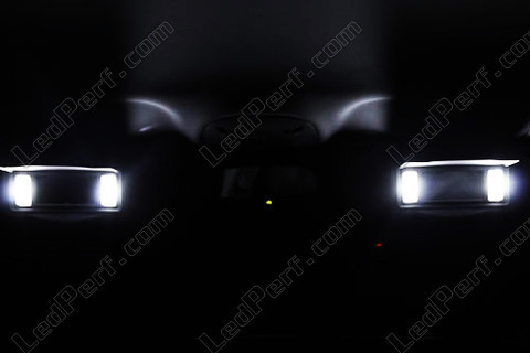 LED lusterek w osłonach przeciwsłonecznych Peugeot 607