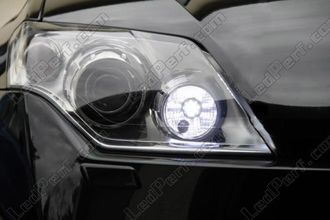 LED Światła do jazdy dziennej świateł dziennych Renault Laguna 3