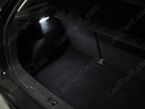 LED bagażnik Seat Cordoba 6L