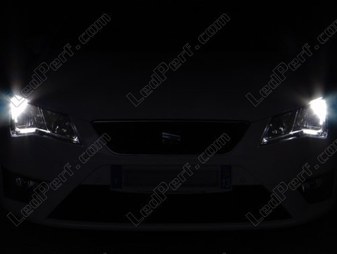 LED światła do jazdy dziennej - dzienne Seat Leon 3 (5F)