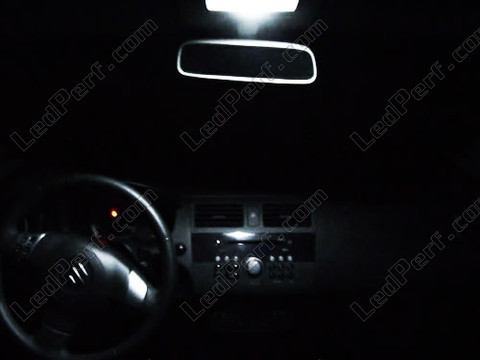 LED światło sufitowe Suzuki Swift II