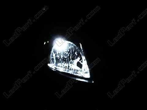 LED światła postojowe xenon biały Suzuki Swift II