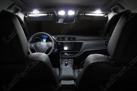LED lusterka w osłonach przeciwsłonecznych Toyota Auris MK2 Tuning
