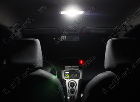 LED tylne światło sufitowe Toyota Yaris 2