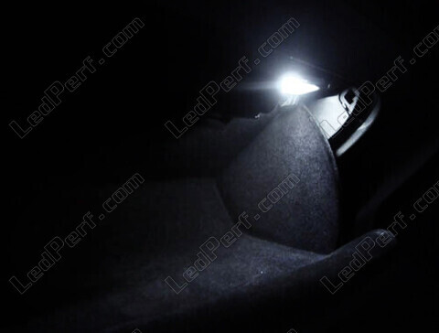 LED schowek na rękawiczki Volkswagen Golf 5