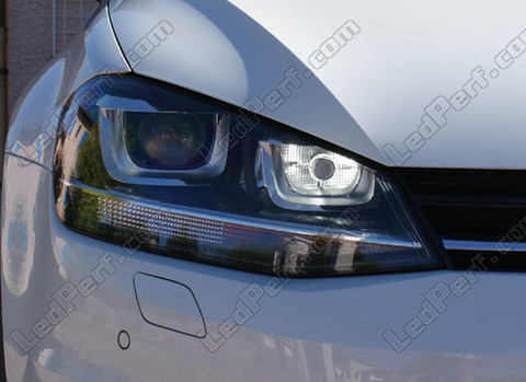 LED światła do jazdy dziennej - dzienne Volkswagen Golf 7 Dwu-Xenon PXA