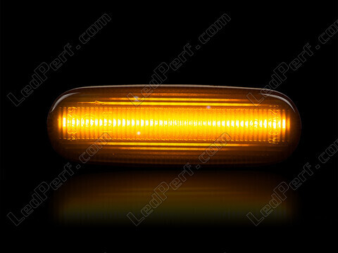 Maksymalne oświetlenie dynamicznych bocznych kierunkowskazów LED dla Fiat Doblo II