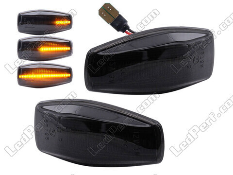 Dynamiczne boczne kierunkowskazy LED dla Hyundai Coupe GK3 - Wersja czarna dymiona