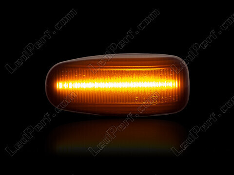 Maksymalne oświetlenie dynamicznych bocznych kierunkowskazów LED dla Mercedes CLK (W208)